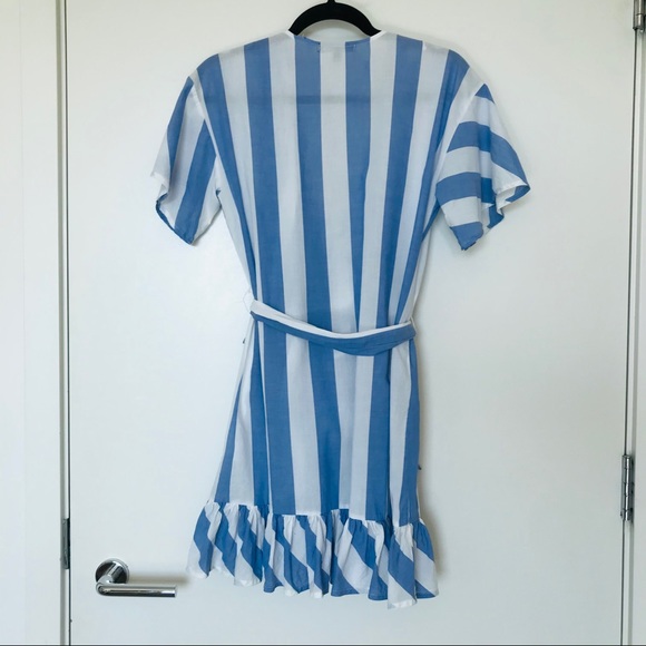 💙 Romeo+Juliet Couture Ruffle Wrap Dress - Picture 7 of 14